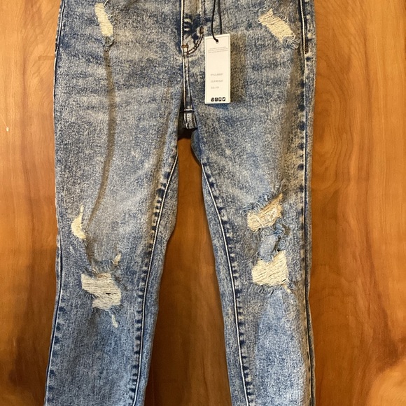 Judy Blue High Waisted Distressed Boyfriend Jeans - Picture 2 of 5